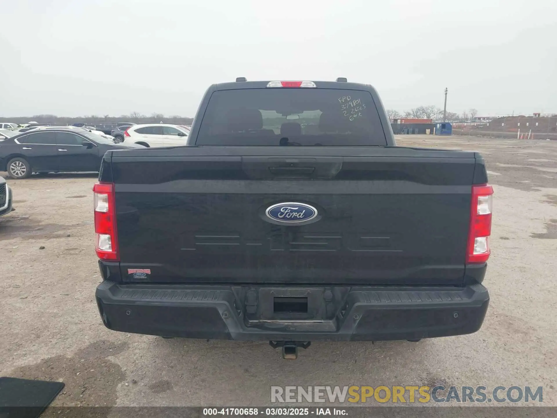 16 fotografías del automóvil dañado 1FTEW1C55PKD01184 FORD F-150 2023