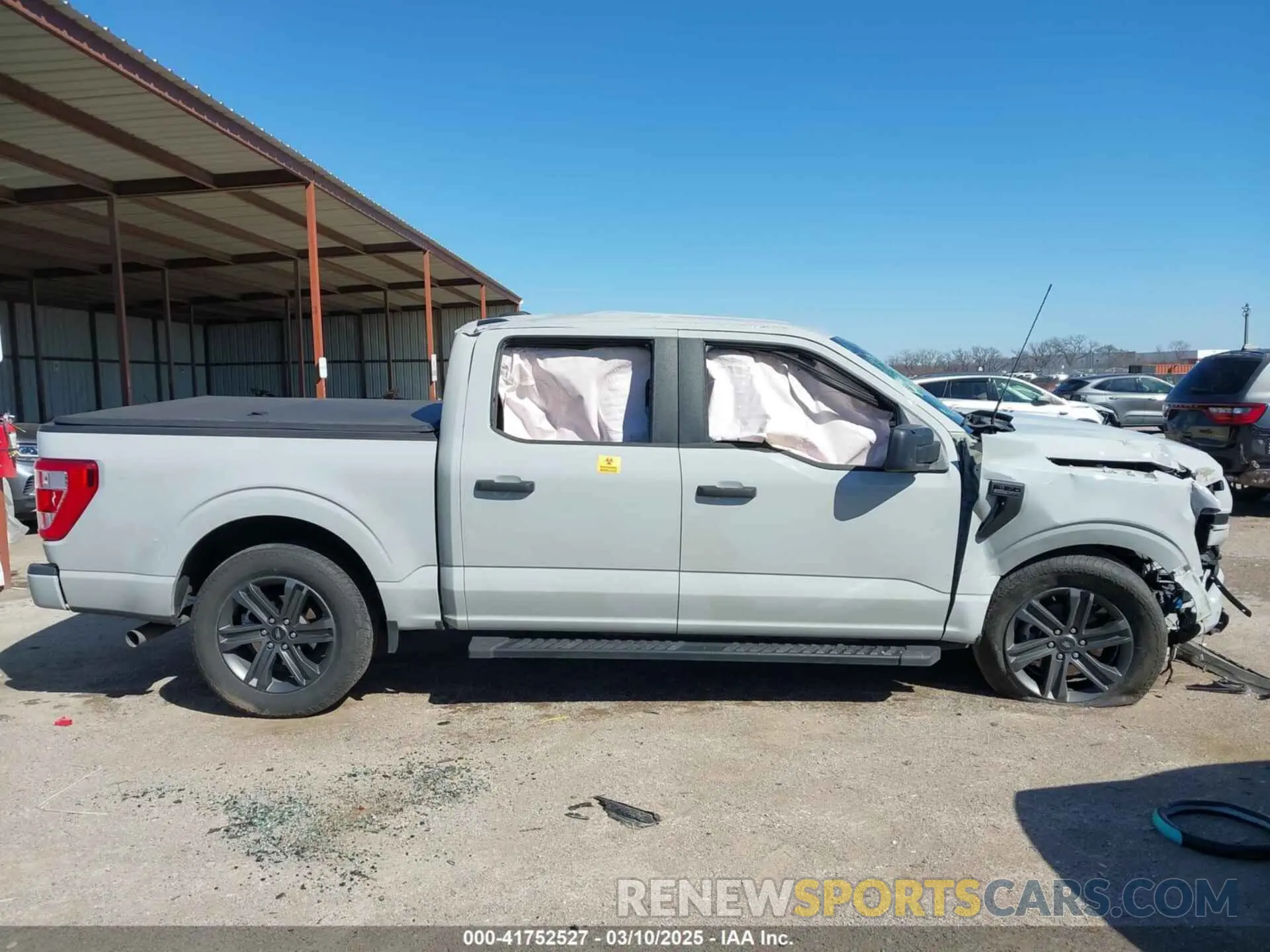 13 fotografías del automóvil dañado 1FTEW1C56PKE37212 FORD F-150 2023