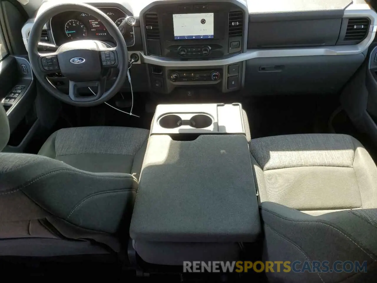 8 fotografías del automóvil dañado 1FTEW1C57PFB45867 FORD F-150 2023