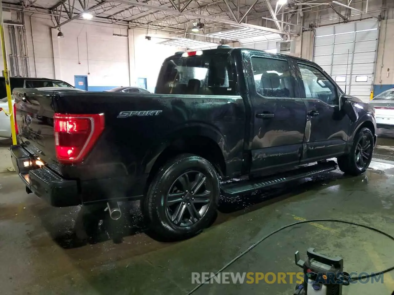3 fotografías del automóvil dañado 1FTEW1C57PFB83938 FORD F-150 2023