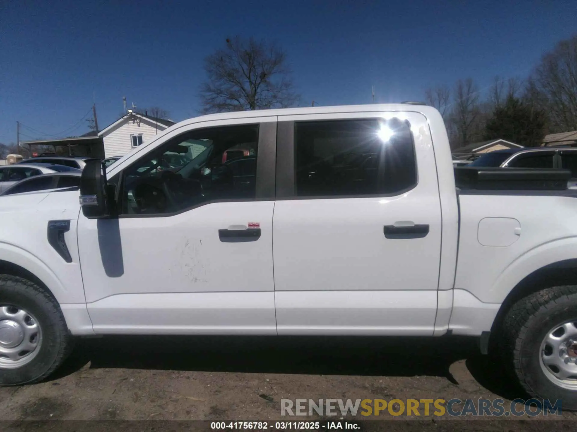 14 fotografías del automóvil dañado 1FTEW1C57PKE10438 FORD F-150 2023