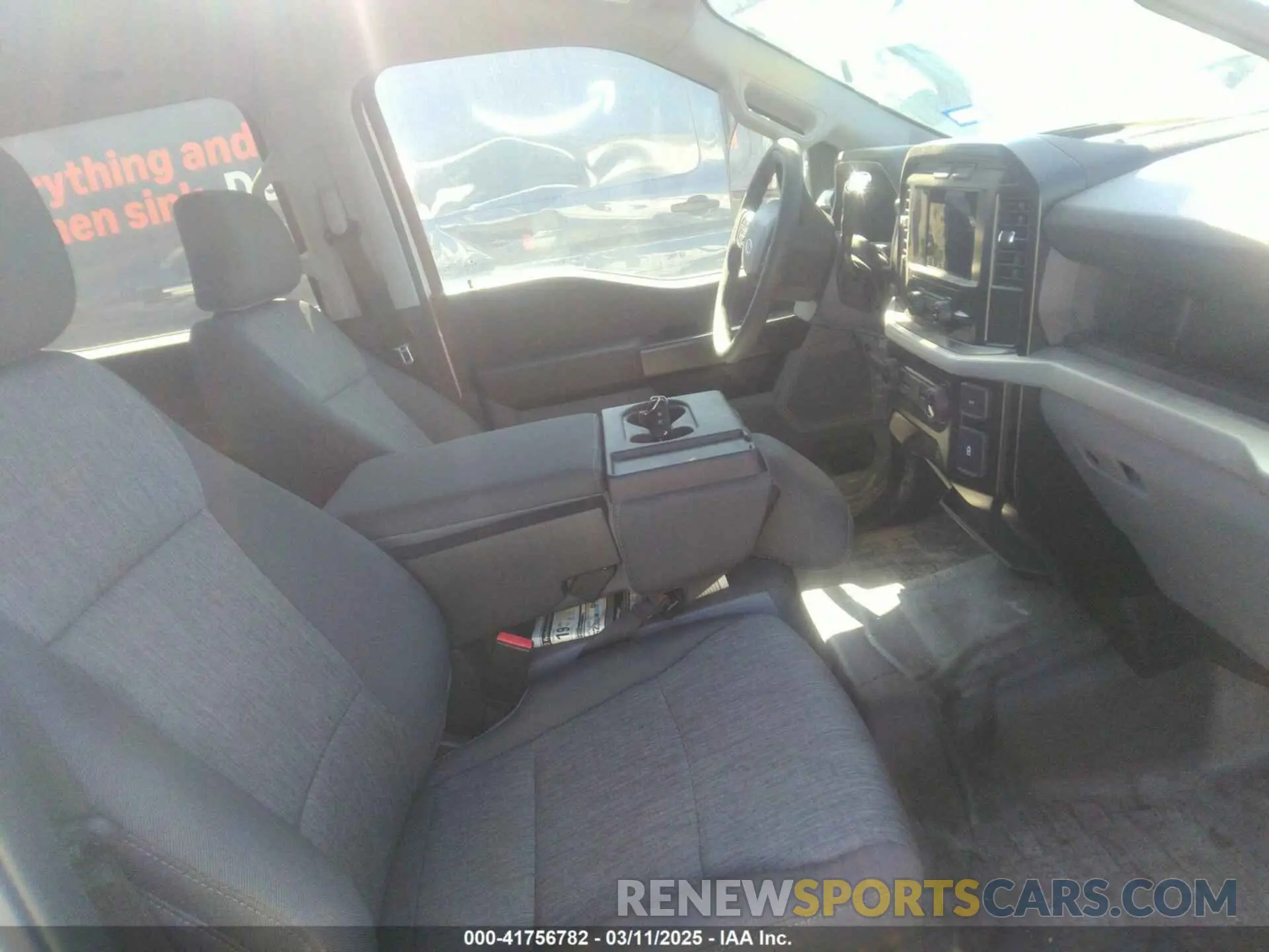 5 fotografías del automóvil dañado 1FTEW1C57PKE10438 FORD F-150 2023