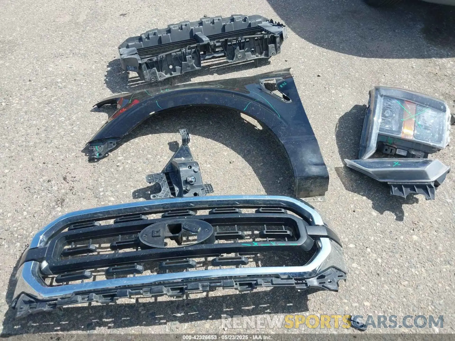 12 fotografías del automóvil dañado 1FTEW1C5XPKE76742 FORD F-150 2023