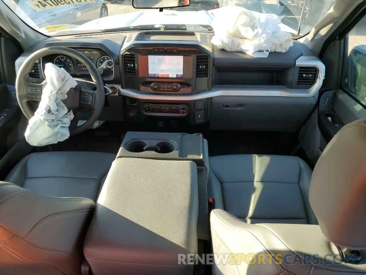 8 fotografías del automóvil dañado 1FTEW1C80PKG04254 FORD F-150 2023