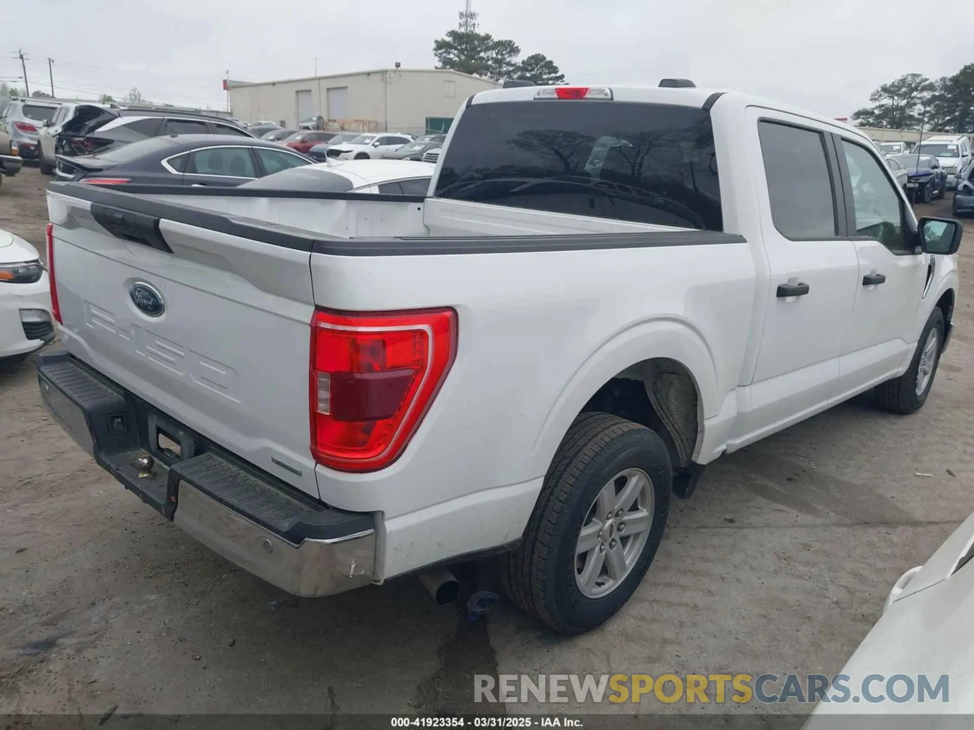 4 fotografías del automóvil dañado 1FTEW1C85PKD35491 FORD F-150 2023
