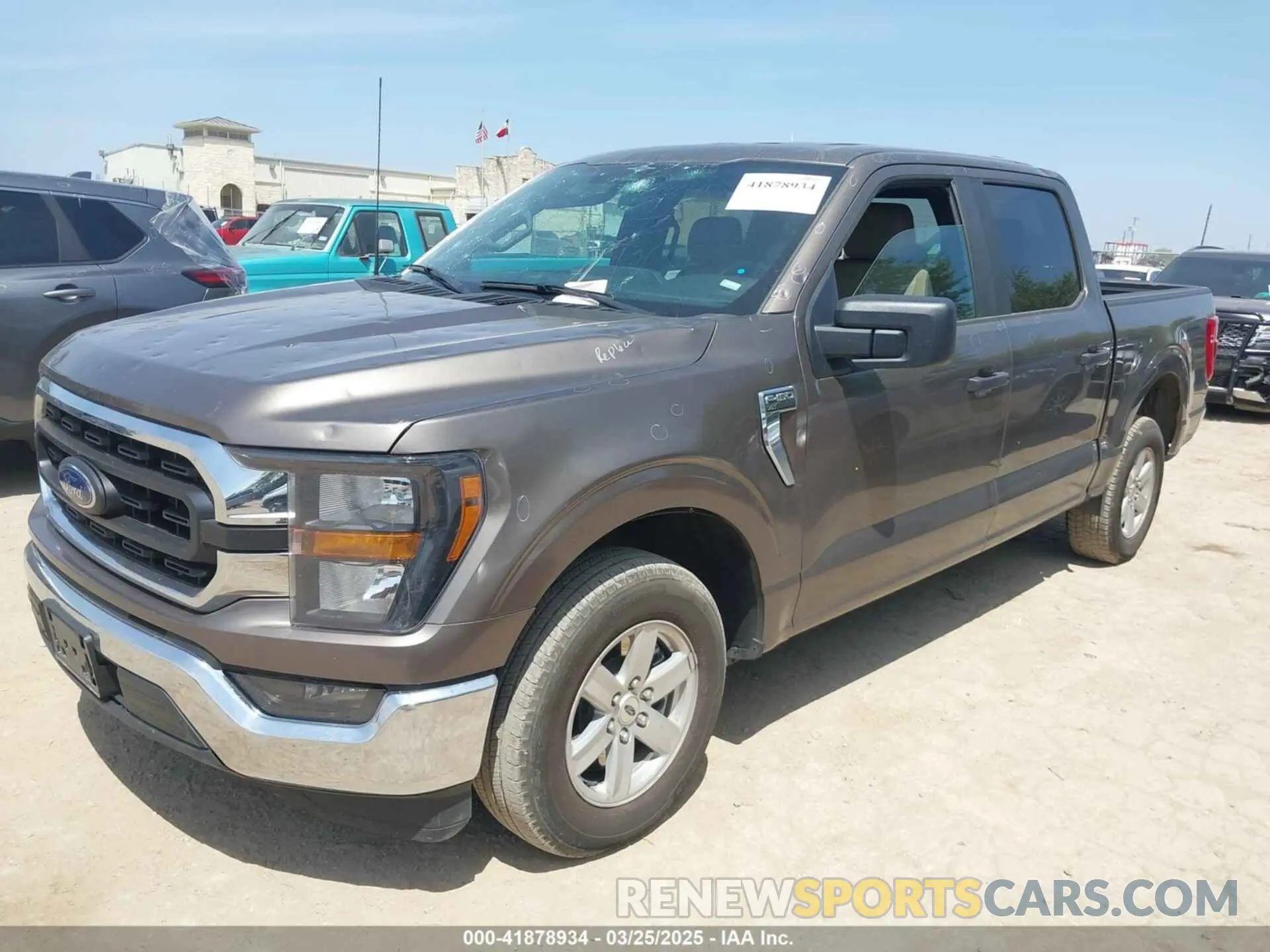 2 fotografías del automóvil dañado 1FTEW1C88PFC20988 FORD F-150 2023