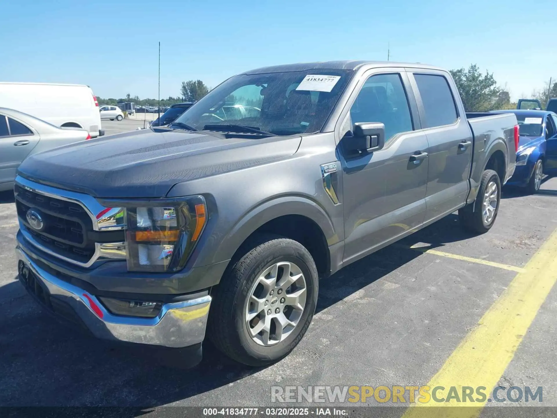 2 fotografías del automóvil dañado 1FTEW1C88PKD70185 FORD F-150 2023