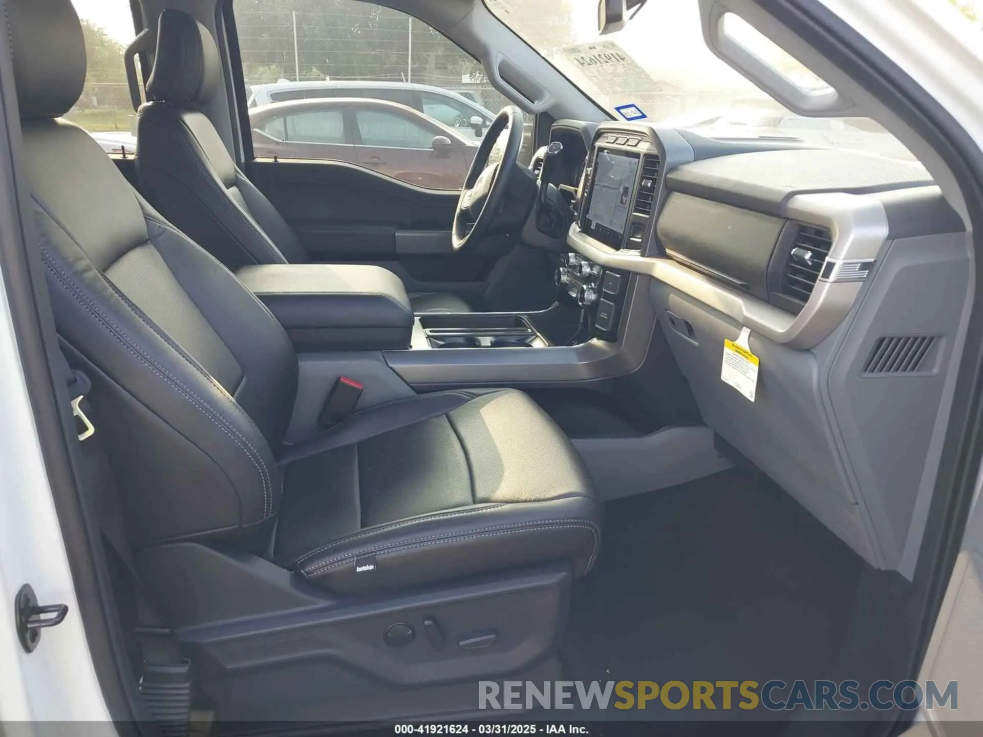 5 fotografías del automóvil dañado 1FTEW1CP1PKF44623 FORD F-150 2023
