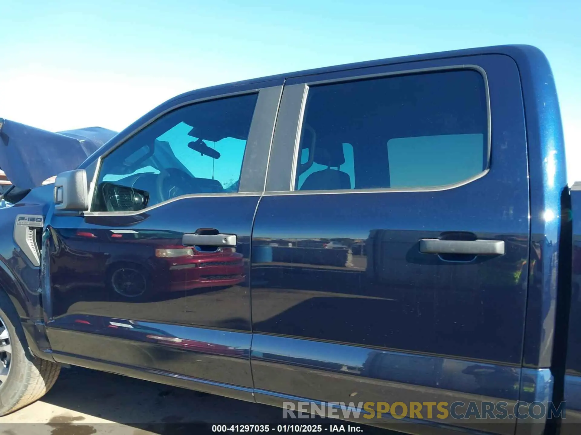 13 fotografías del automóvil dañado 1FTEW1CP4PKE62059 FORD F-150 2023