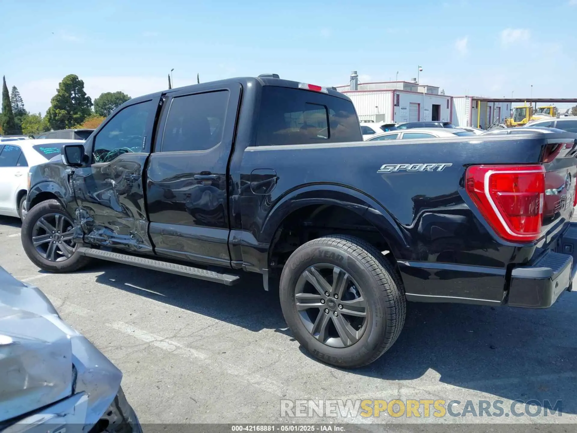14 fotografías del automóvil dañado 1FTEW1CP5PKF30854 FORD F-150 2023