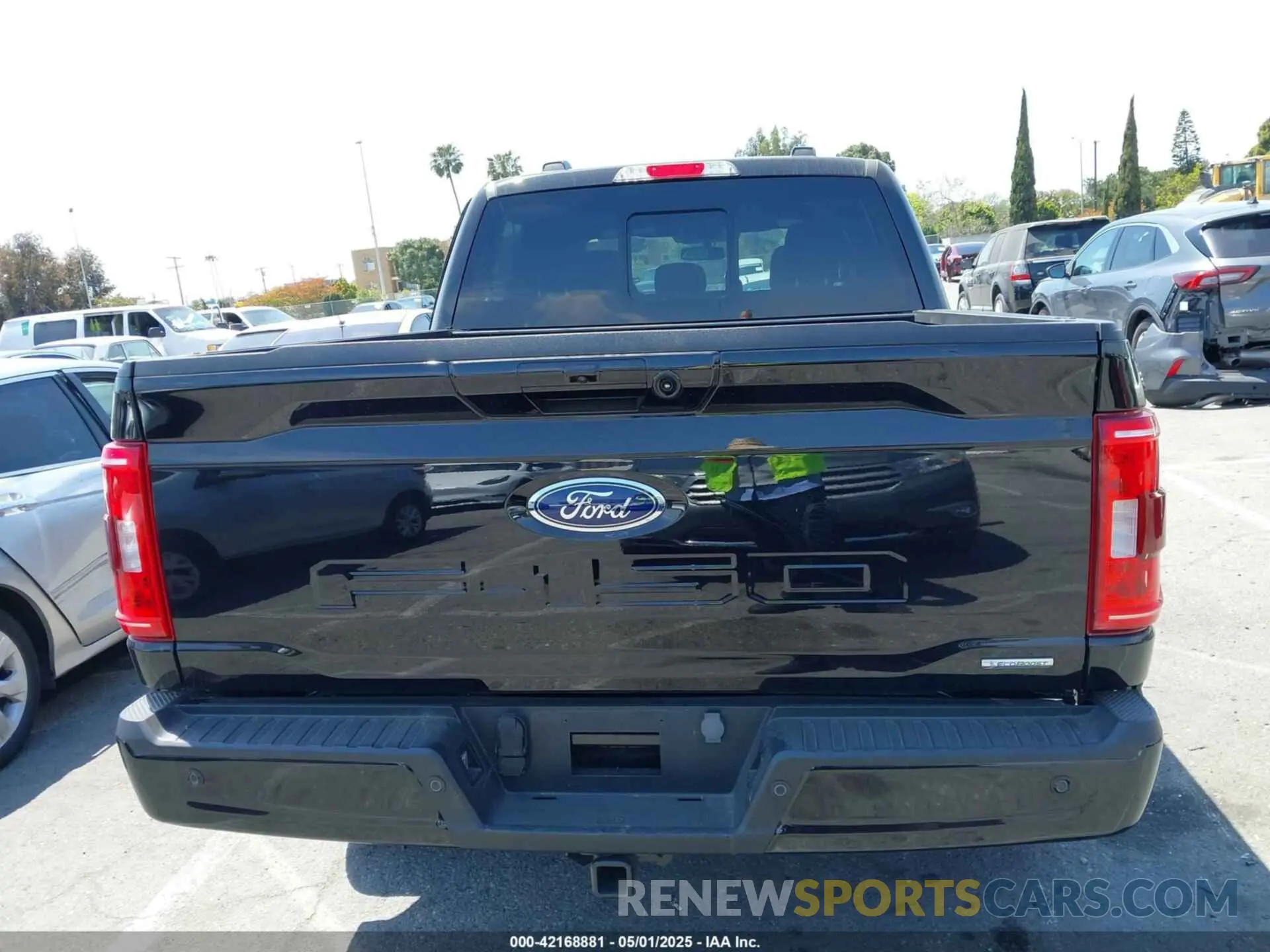 16 fotografías del automóvil dañado 1FTEW1CP5PKF30854 FORD F-150 2023