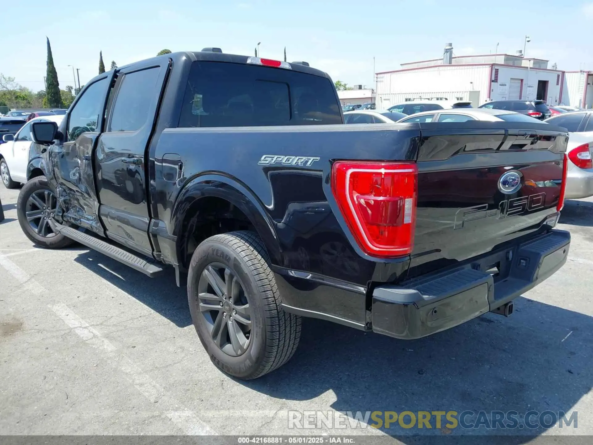 3 fotografías del automóvil dañado 1FTEW1CP5PKF30854 FORD F-150 2023