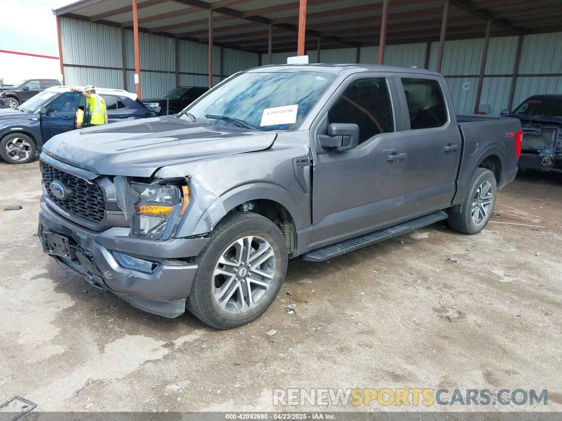 2 fotografías del automóvil dañado 1FTEW1CP8PKE92780 FORD F-150 2023