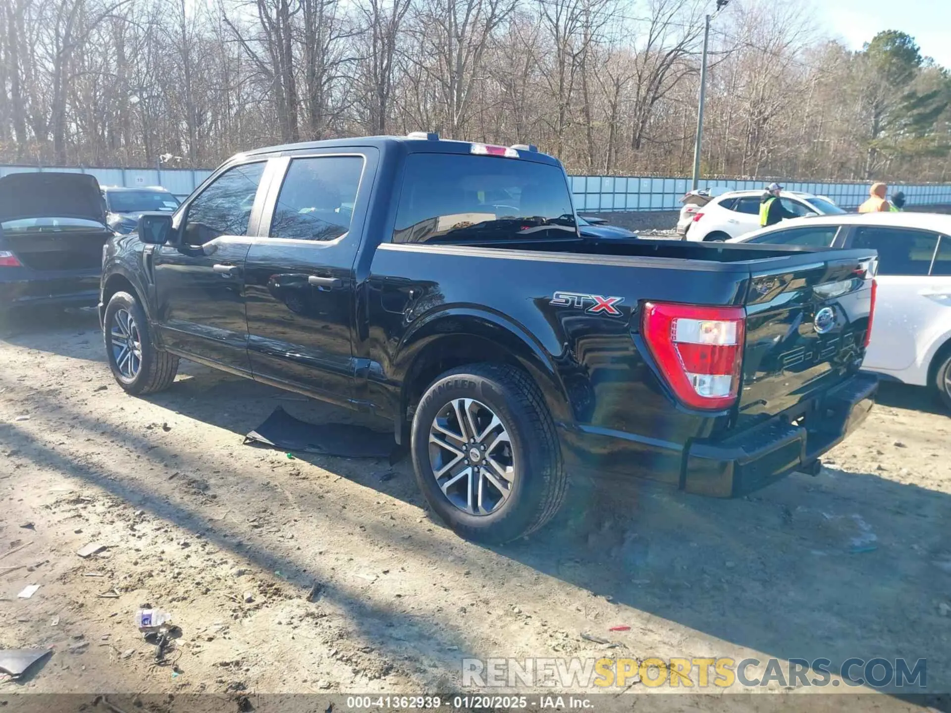 3 fotografías del automóvil dañado 1FTEW1CP8PKF89753 FORD F-150 2023
