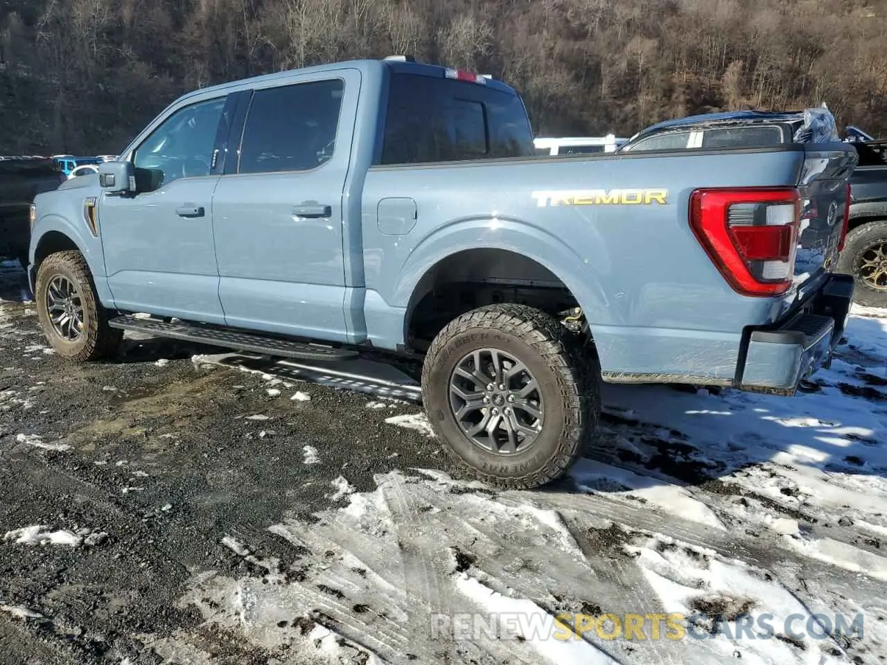2 fotografías del automóvil dañado 1FTEW1E84PFC91926 FORD F-150 2023