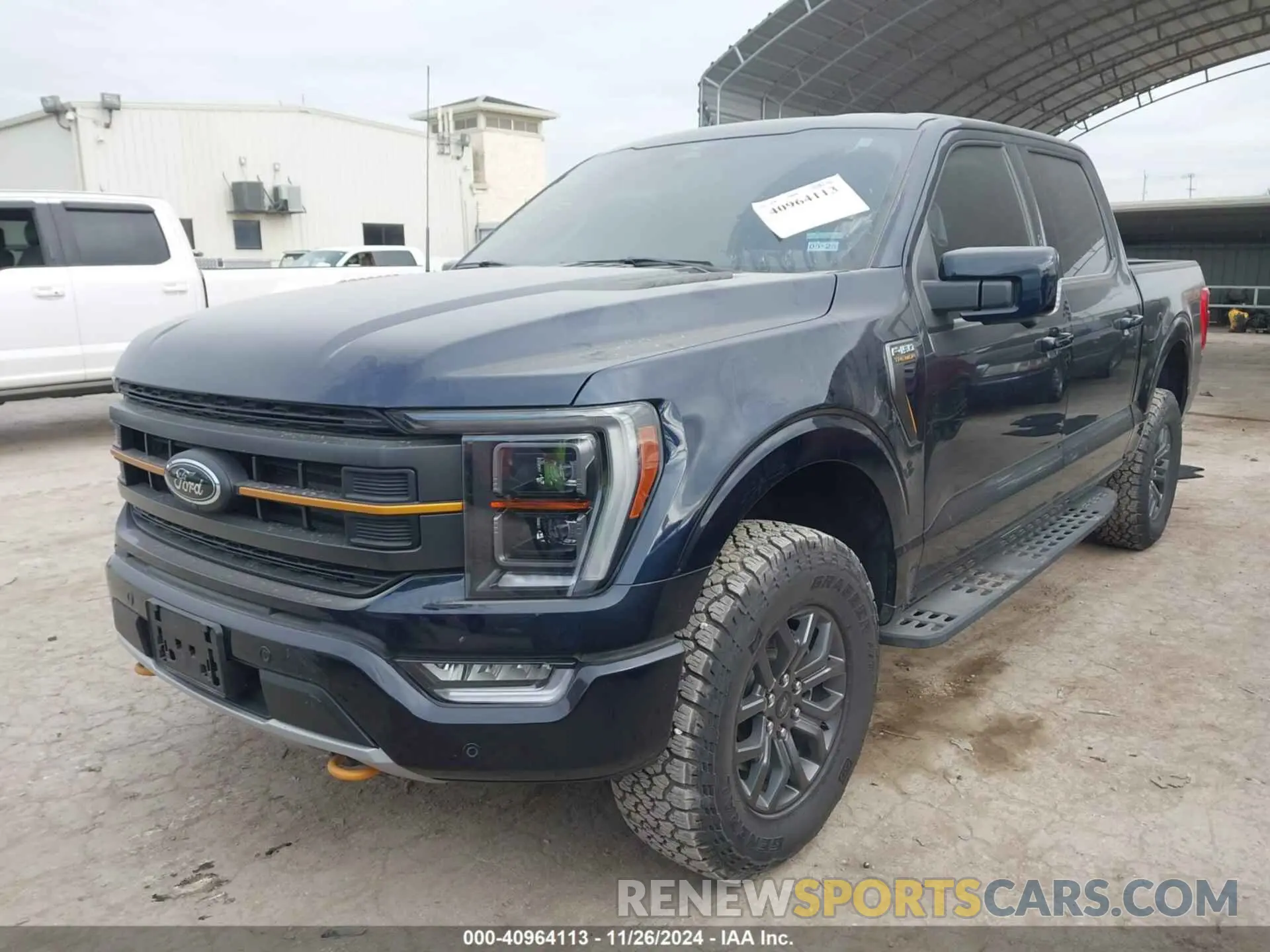 2 fotografías del automóvil dañado 1FTEW1E87PFB33760 FORD F-150 2023