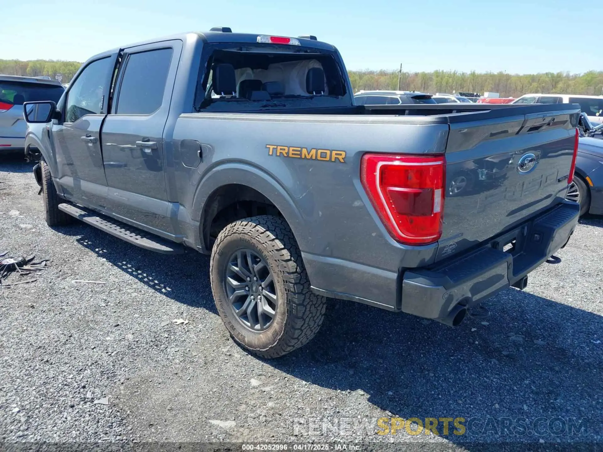 3 fotografías del automóvil dañado 1FTEW1E89PFD04993 FORD F-150 2023