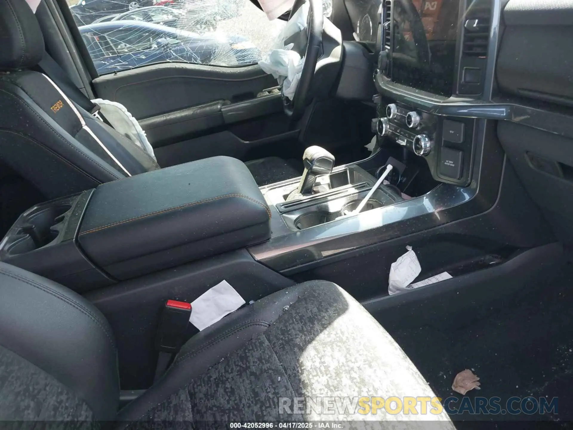5 fotografías del automóvil dañado 1FTEW1E89PFD04993 FORD F-150 2023