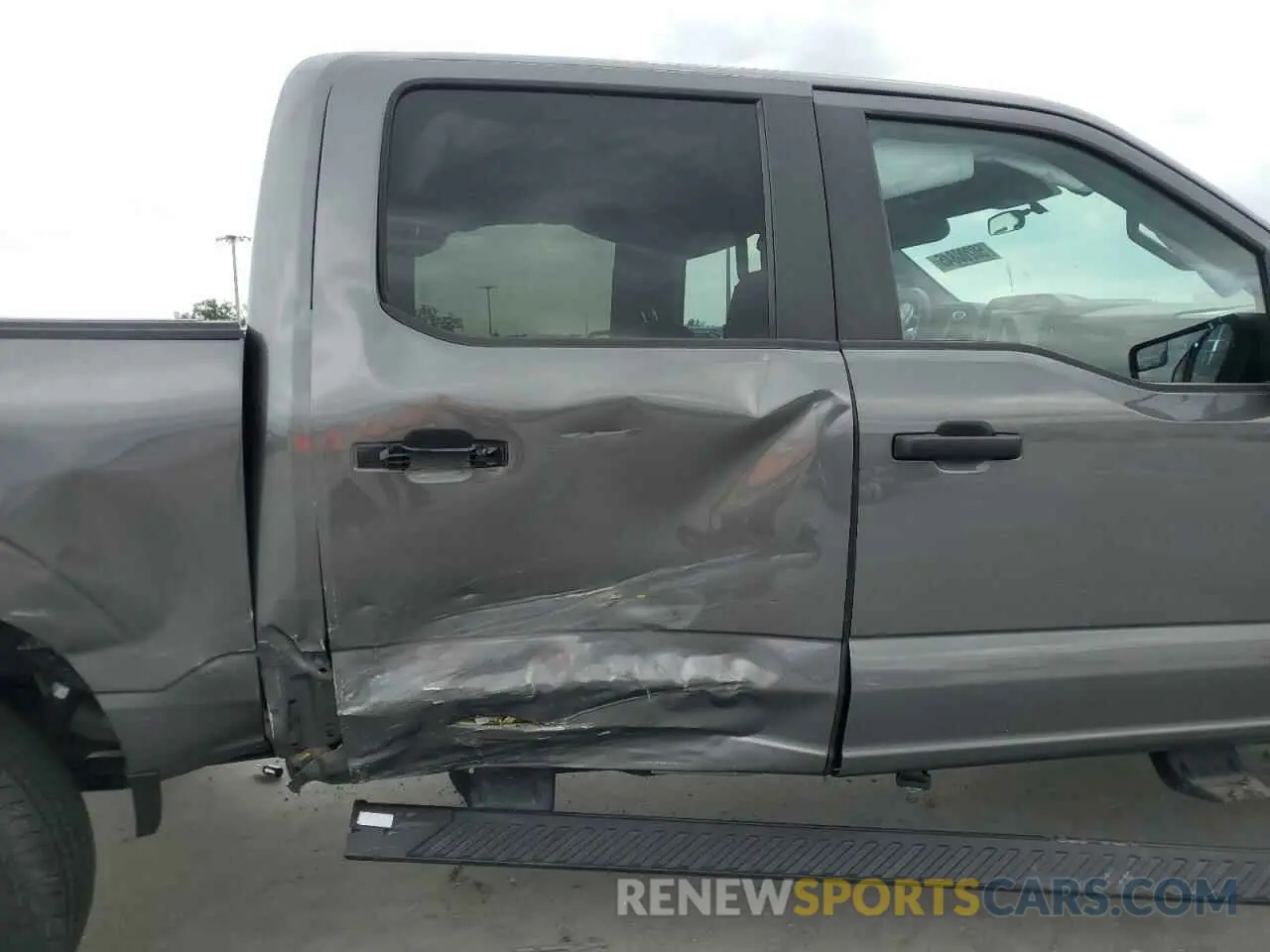 11 fotografías del automóvil dañado 1FTEW1EP0PKE85934 FORD F-150 2023