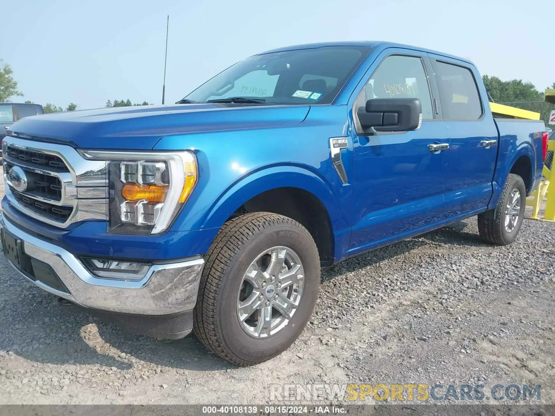 2 fotografías del automóvil dañado 1FTEW1EP0PKF68652 FORD F-150 2023