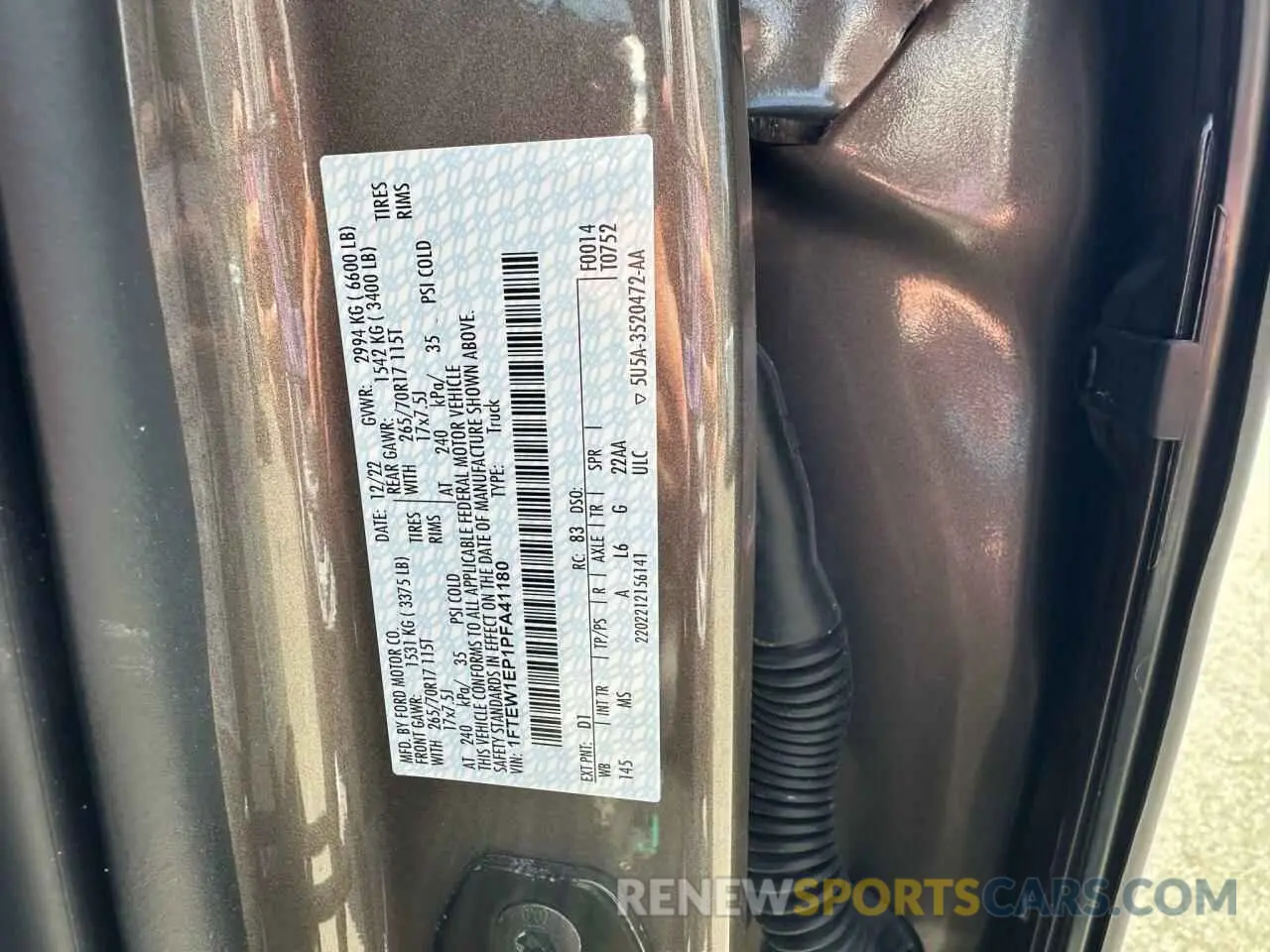 10 fotografías del automóvil dañado 1FTEW1EP1PFA41180 FORD F-150 2023