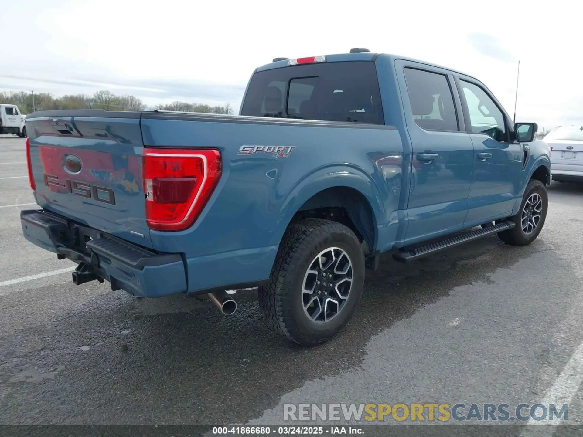 4 fotografías del automóvil dañado 1FTEW1EP1PKE54711 FORD F-150 2023