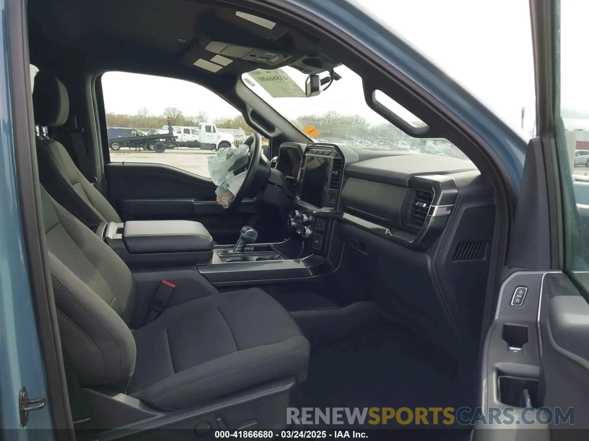 5 fotografías del automóvil dañado 1FTEW1EP1PKE54711 FORD F-150 2023