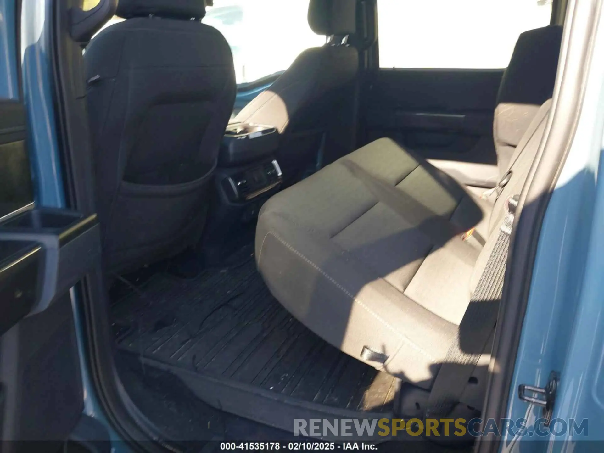 8 fotografías del automóvil dañado 1FTEW1EP1PKF26541 FORD F-150 2023