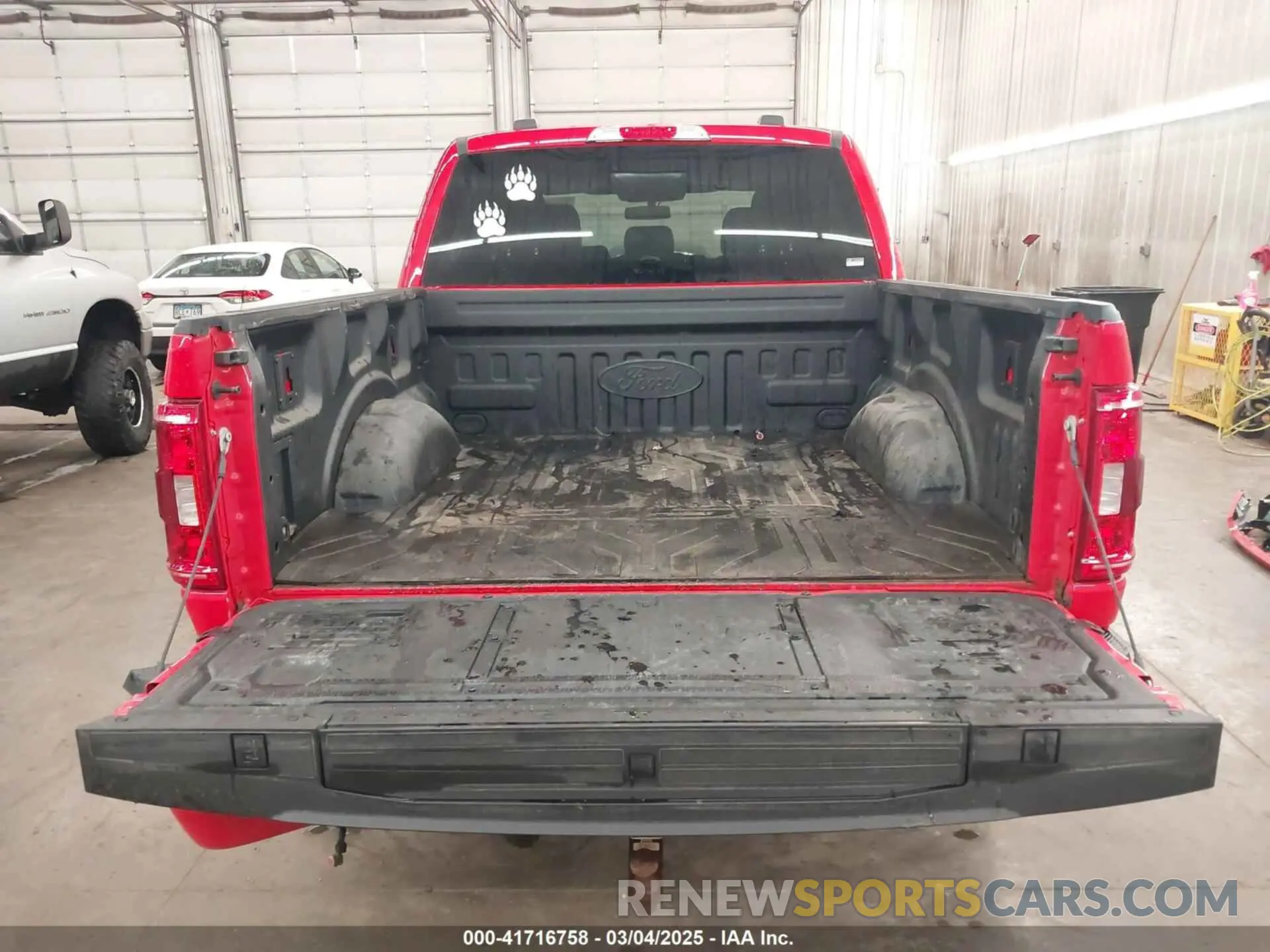17 fotografías del automóvil dañado 1FTEW1EP1PKF53349 FORD F-150 2023