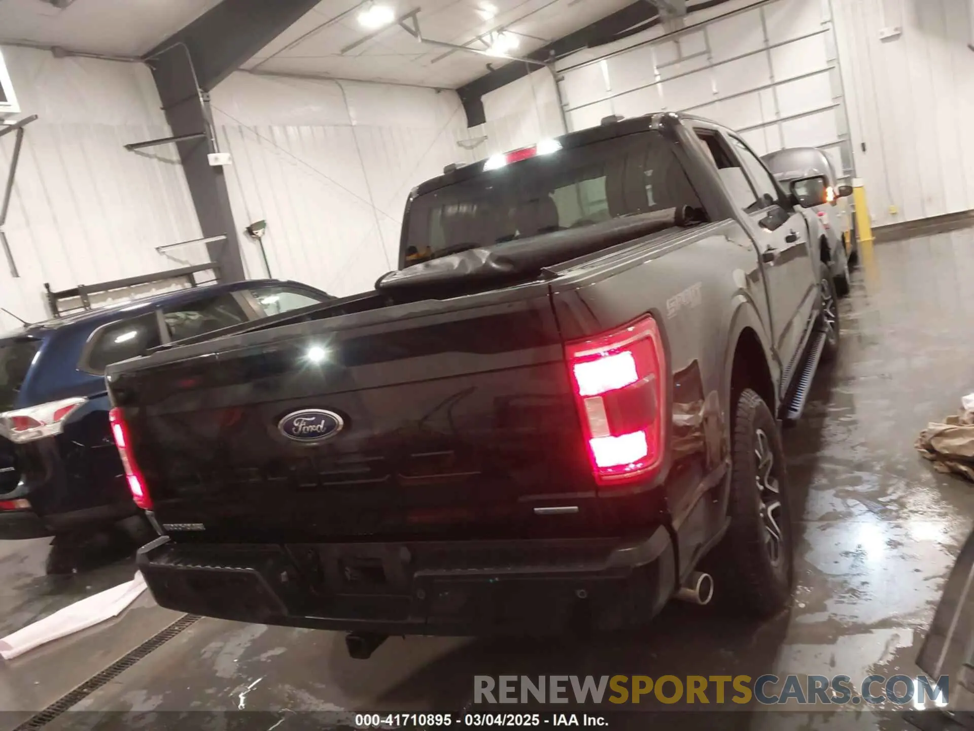 16 fotografías del automóvil dañado 1FTEW1EP1PKG06986 FORD F-150 2023