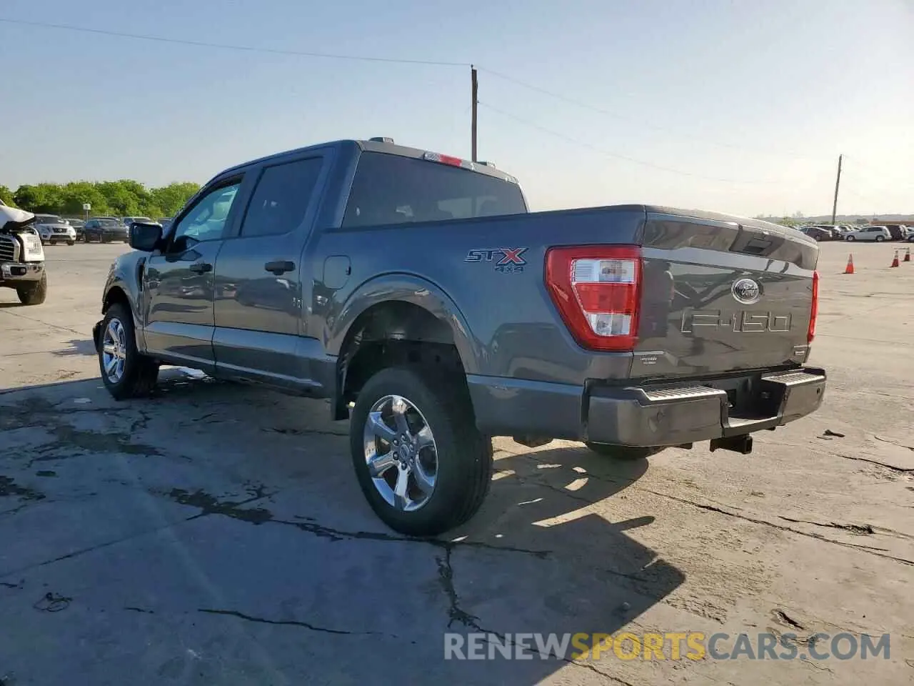 2 fotografías del automóvil dañado 1FTEW1EP4PKF69173 FORD F-150 2023