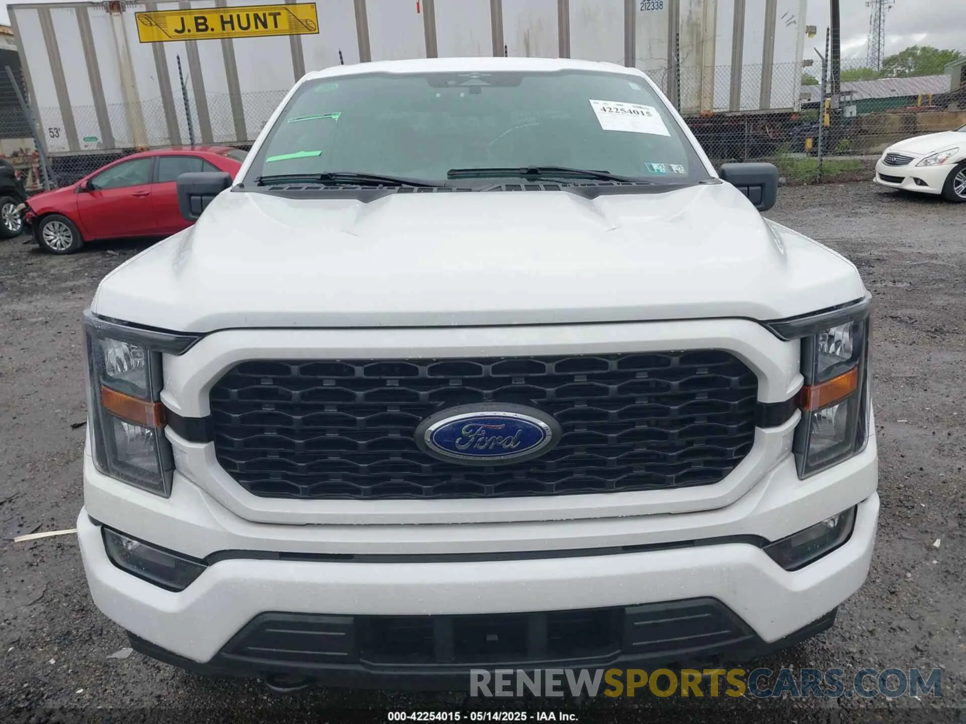 12 fotografías del automóvil dañado 1FTEW1EP5PFB87582 FORD F-150 2023