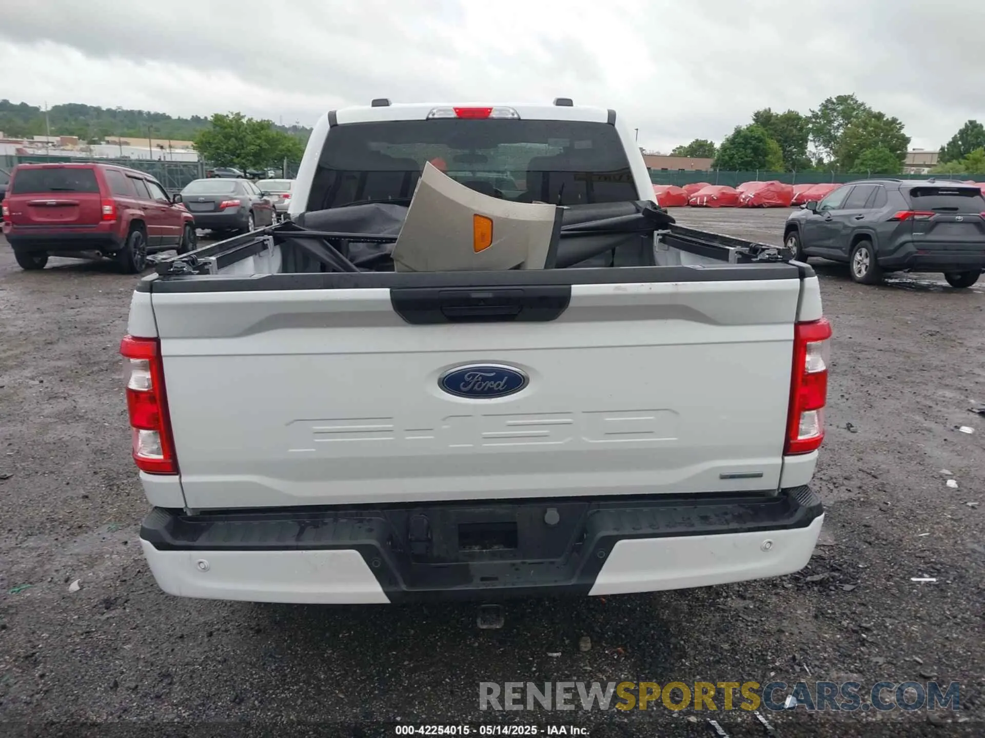 16 fotografías del automóvil dañado 1FTEW1EP5PFB87582 FORD F-150 2023