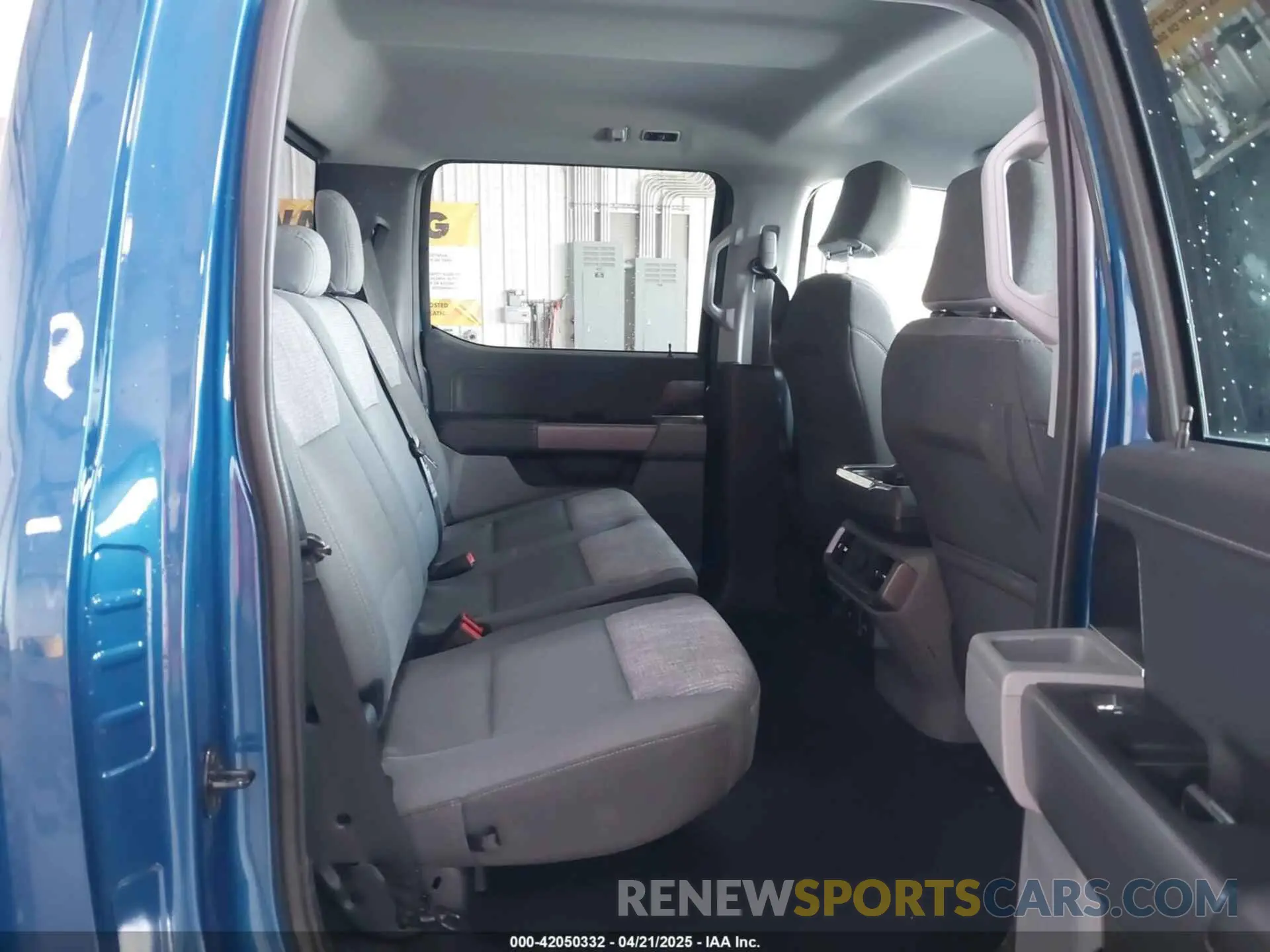 8 fotografías del automóvil dañado 1FTEW1EP5PKF25909 FORD F-150 2023