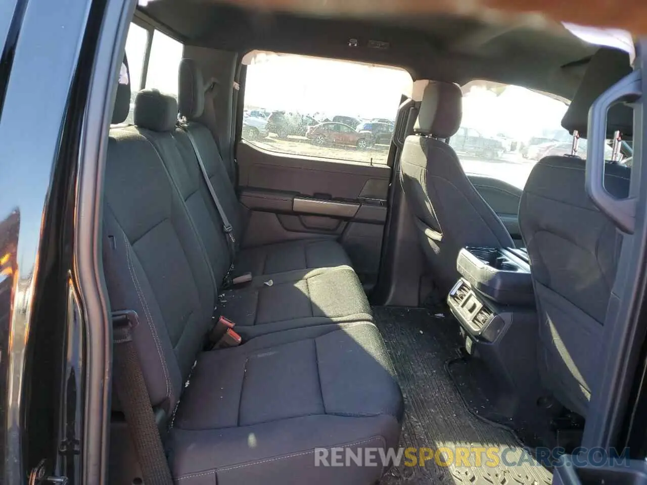10 fotografías del automóvil dañado 1FTEW1EP5PKG10474 FORD F-150 2023