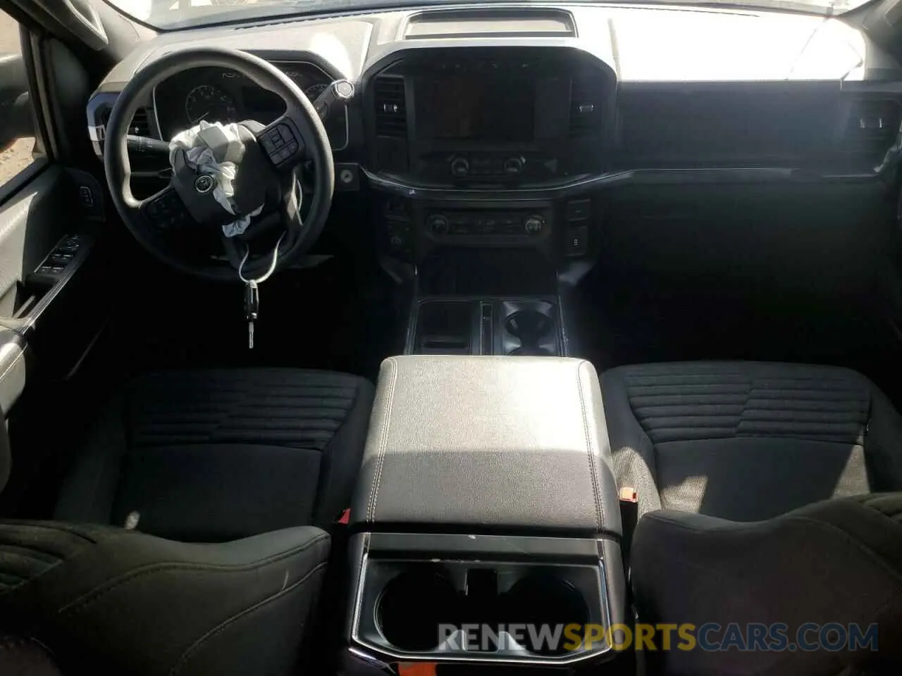 8 fotografías del automóvil dañado 1FTEW1EP6PFD18146 FORD F-150 2023