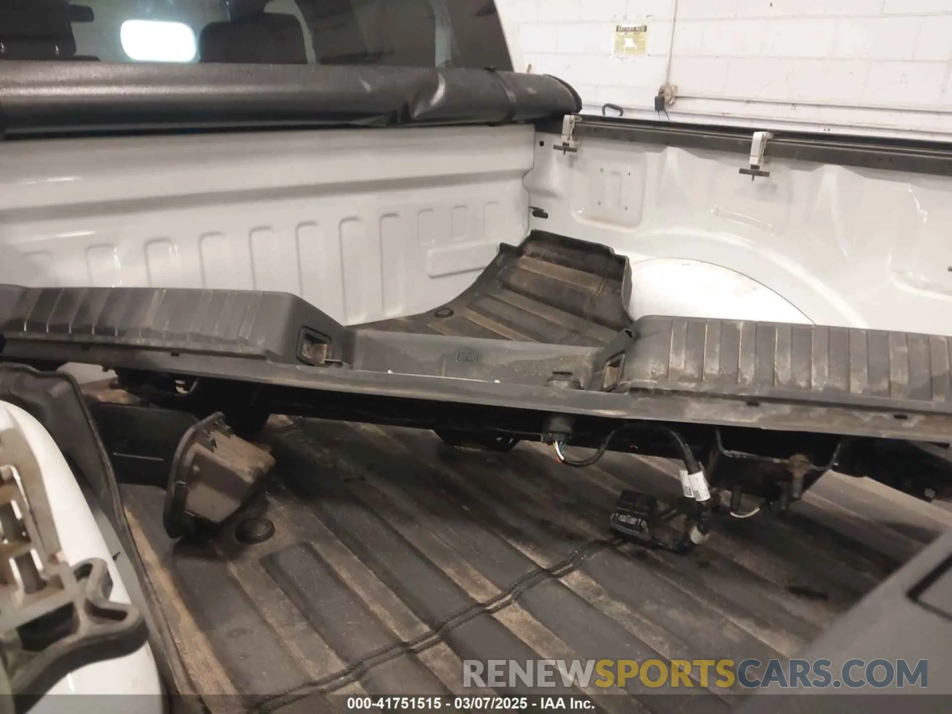 12 fotografías del automóvil dañado 1FTEW1EP8PFC03158 FORD F-150 2023