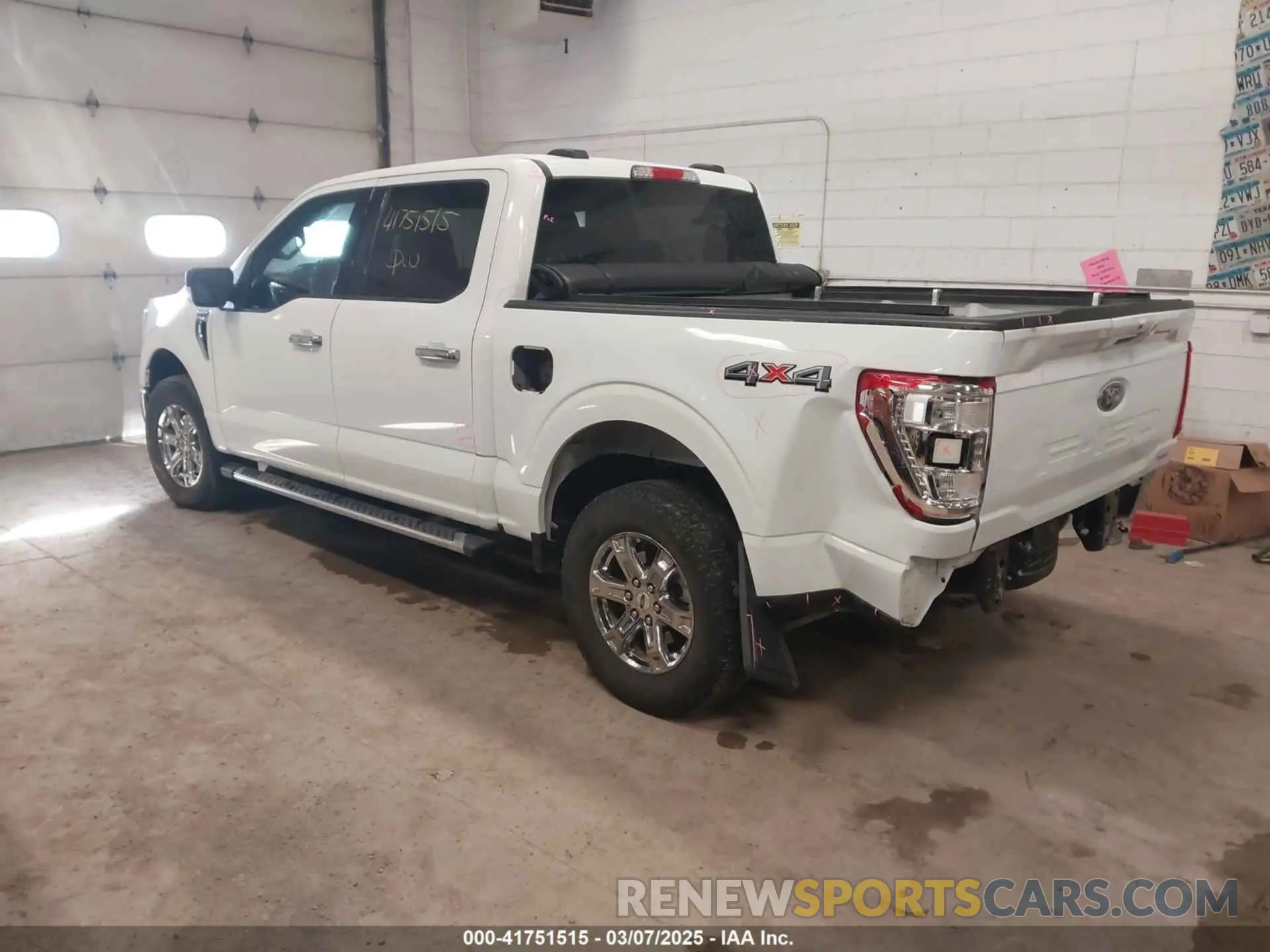 3 fotografías del automóvil dañado 1FTEW1EP8PFC03158 FORD F-150 2023