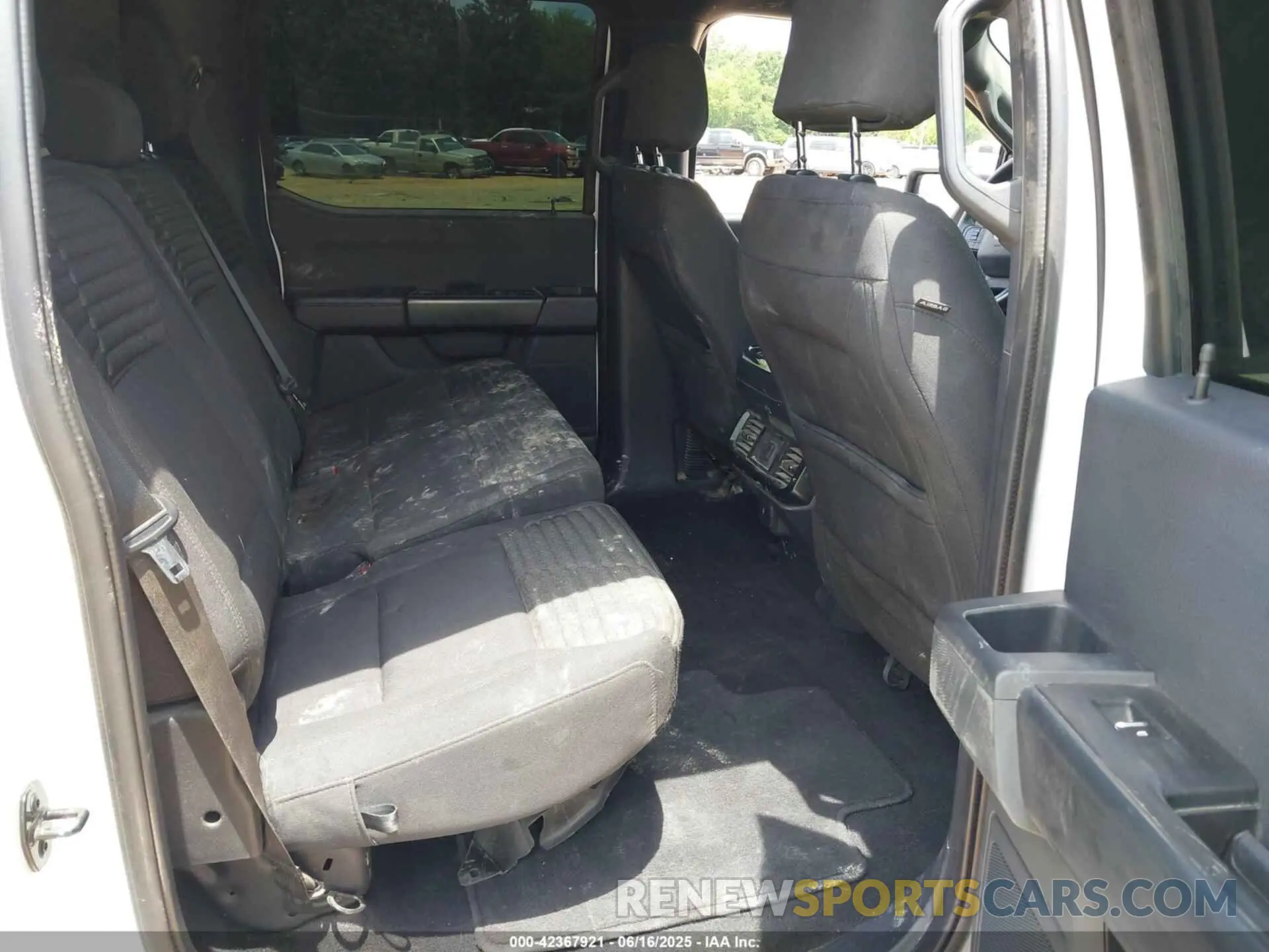 8 fotografías del automóvil dañado 1FTEW1EPXPKE66386 FORD F-150 2023