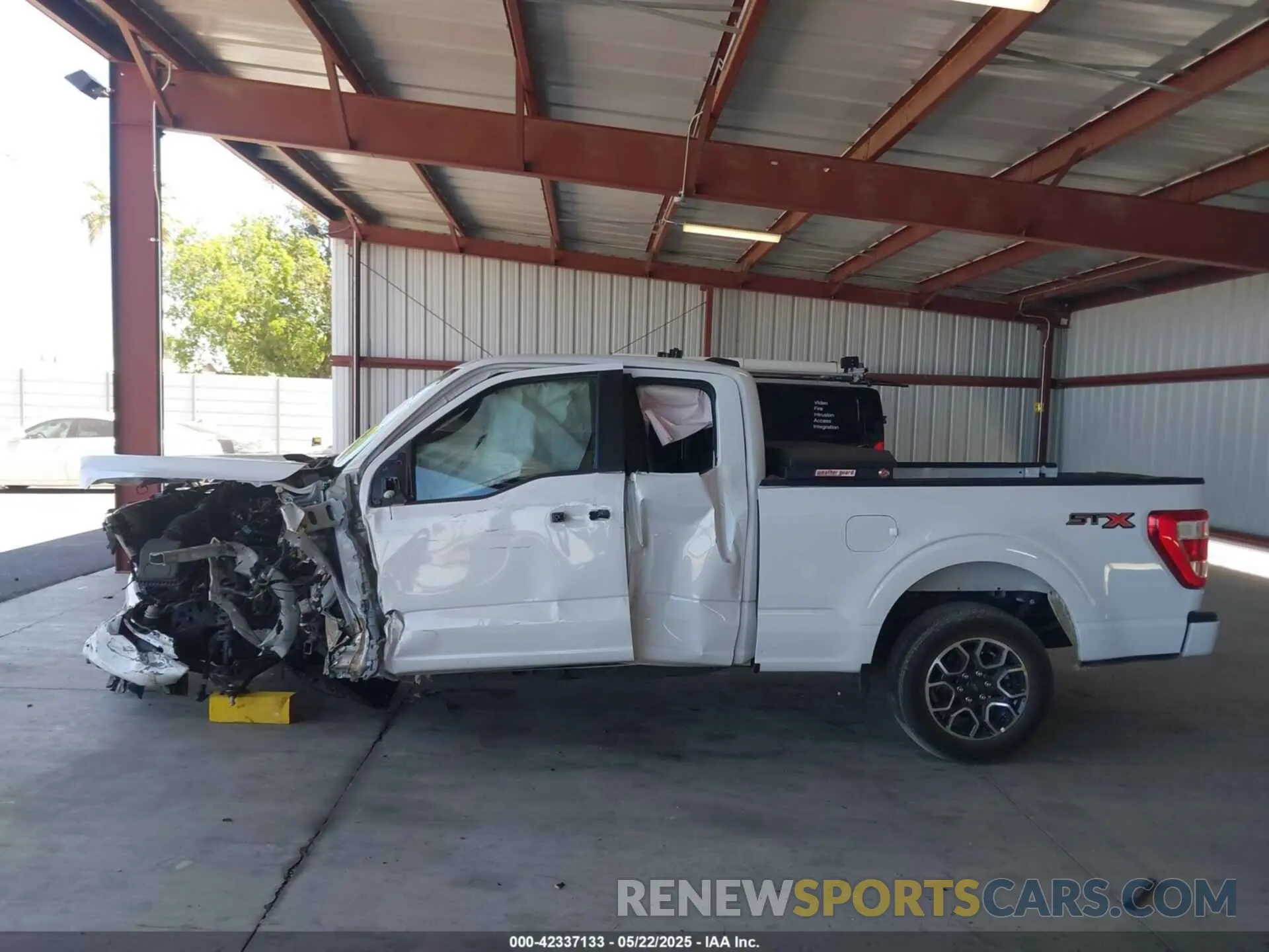 14 fotografías del automóvil dañado 1FTEX1CP1PKE18310 FORD F-150 2023