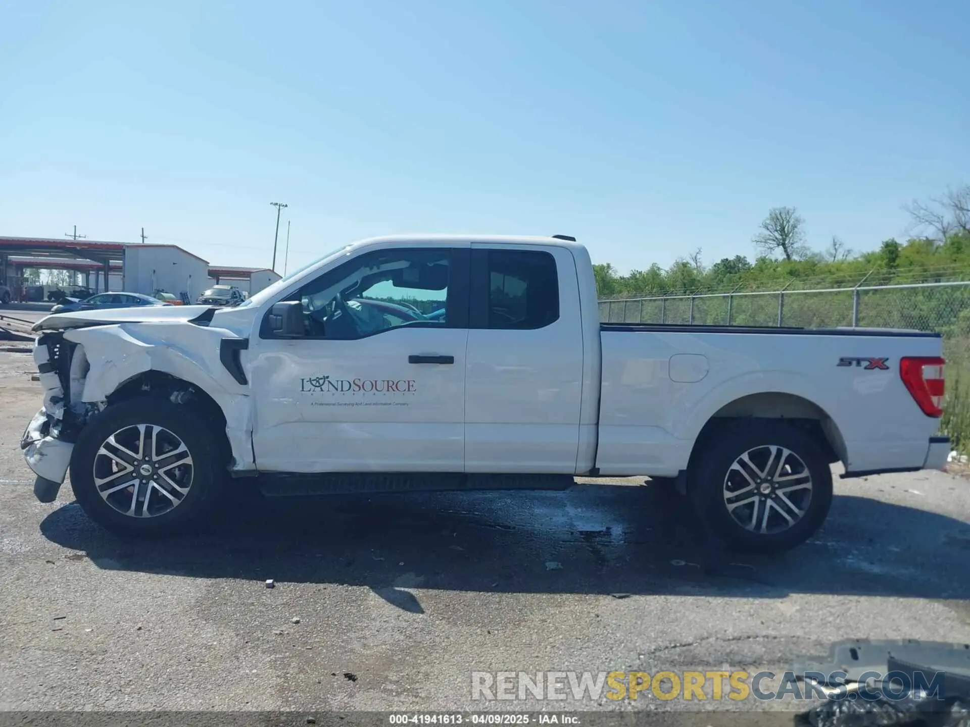 14 fotografías del automóvil dañado 1FTEX1CP9PKE03568 FORD F-150 2023