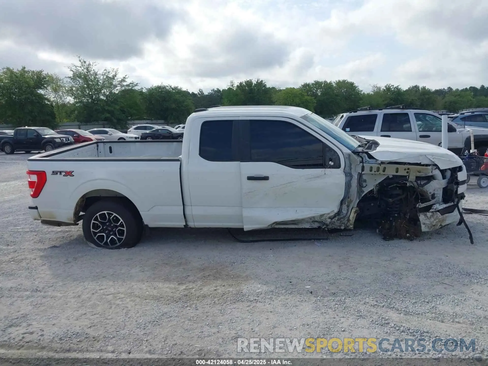 13 fotografías del automóvil dañado 1FTEX1CP9PKF91606 FORD F-150 2023
