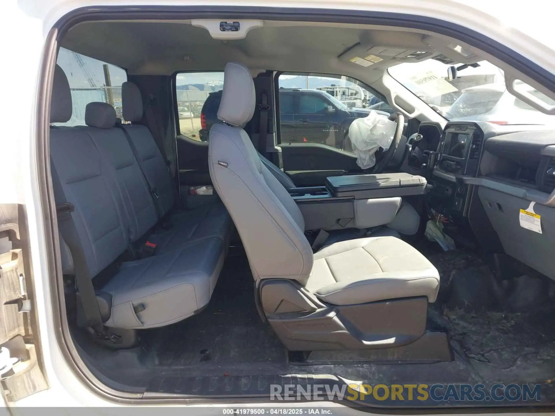 8 fotografías del automóvil dañado 1FTEX1EB5PKE10583 FORD F-150 2023