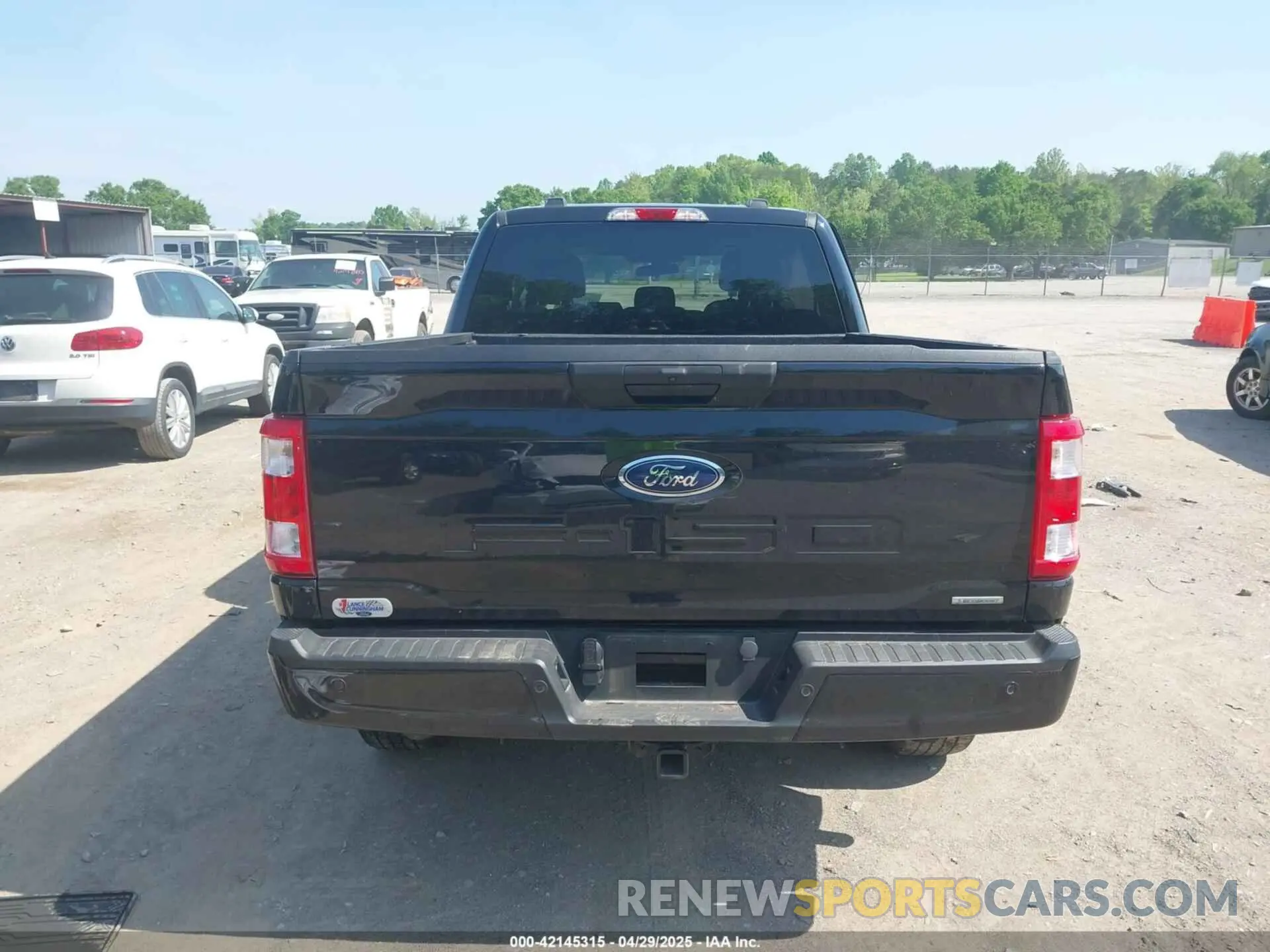 16 fotografías del automóvil dañado 1FTEX1EP1PKD79585 FORD F-150 2023