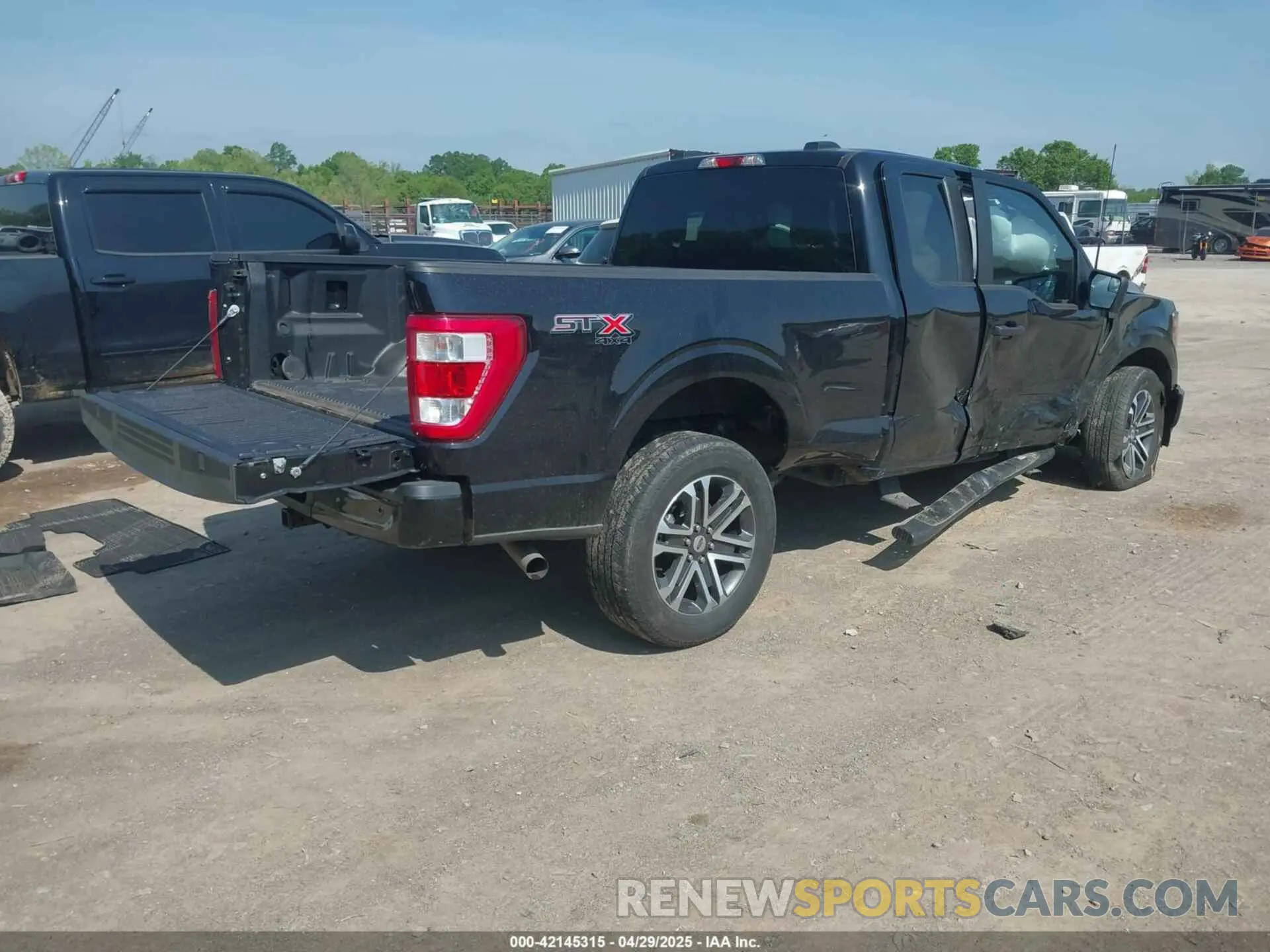 4 fotografías del automóvil dañado 1FTEX1EP1PKD79585 FORD F-150 2023