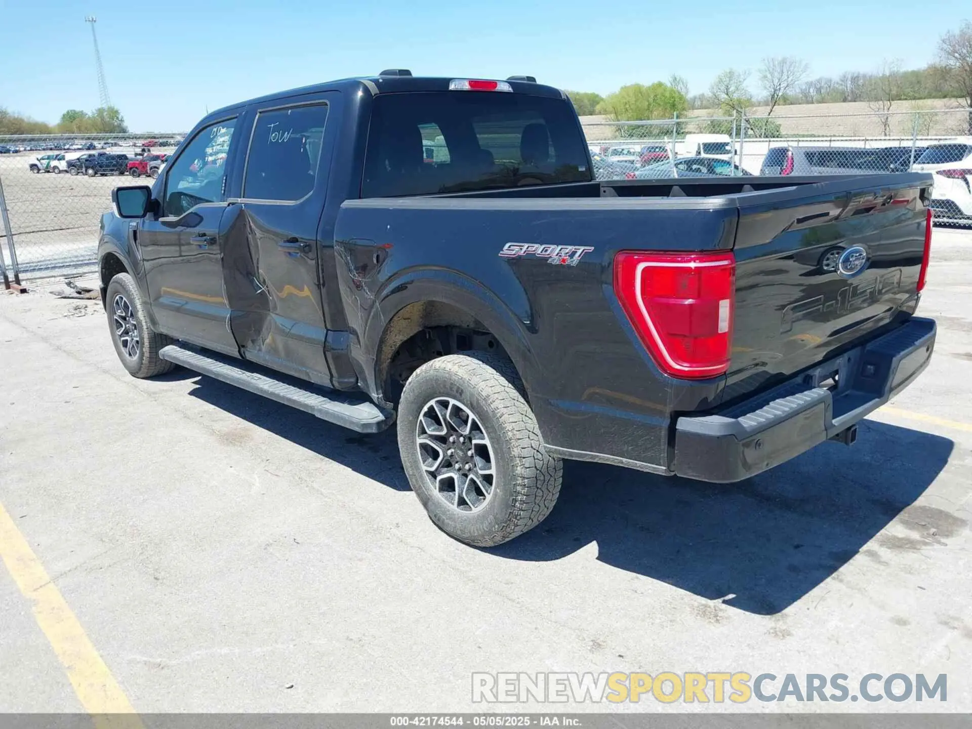3 fotografías del automóvil dañado 1FTFW1E50PFB73849 FORD F-150 2023