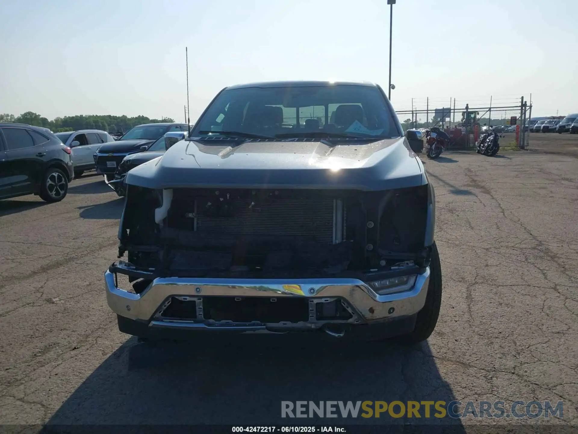 12 fotografías del automóvil dañado 1FTFW1E51PFB15653 FORD F-150 2023