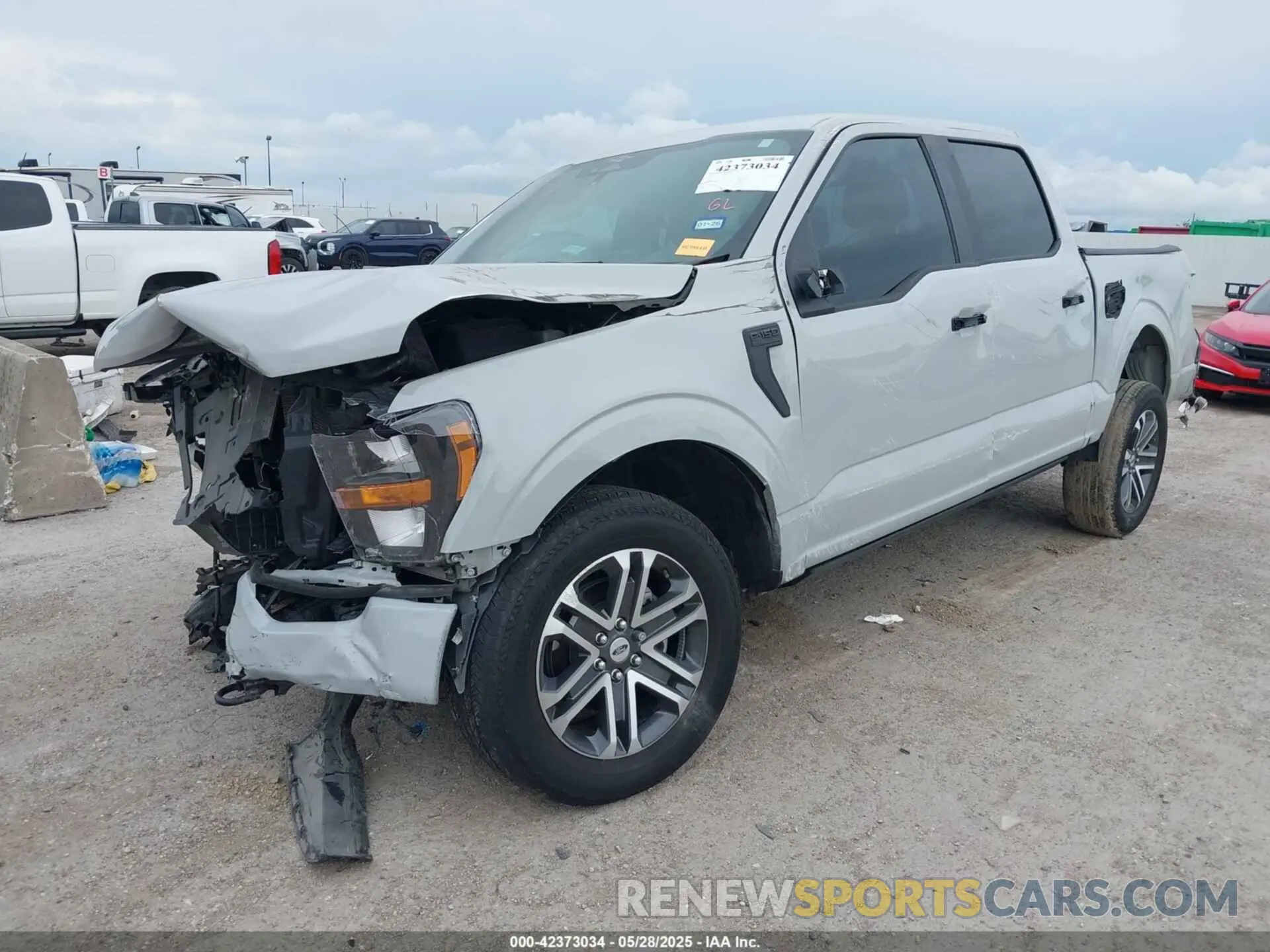 2 fotografías del automóvil dañado 1FTFW1E51PKG12659 FORD F-150 2023