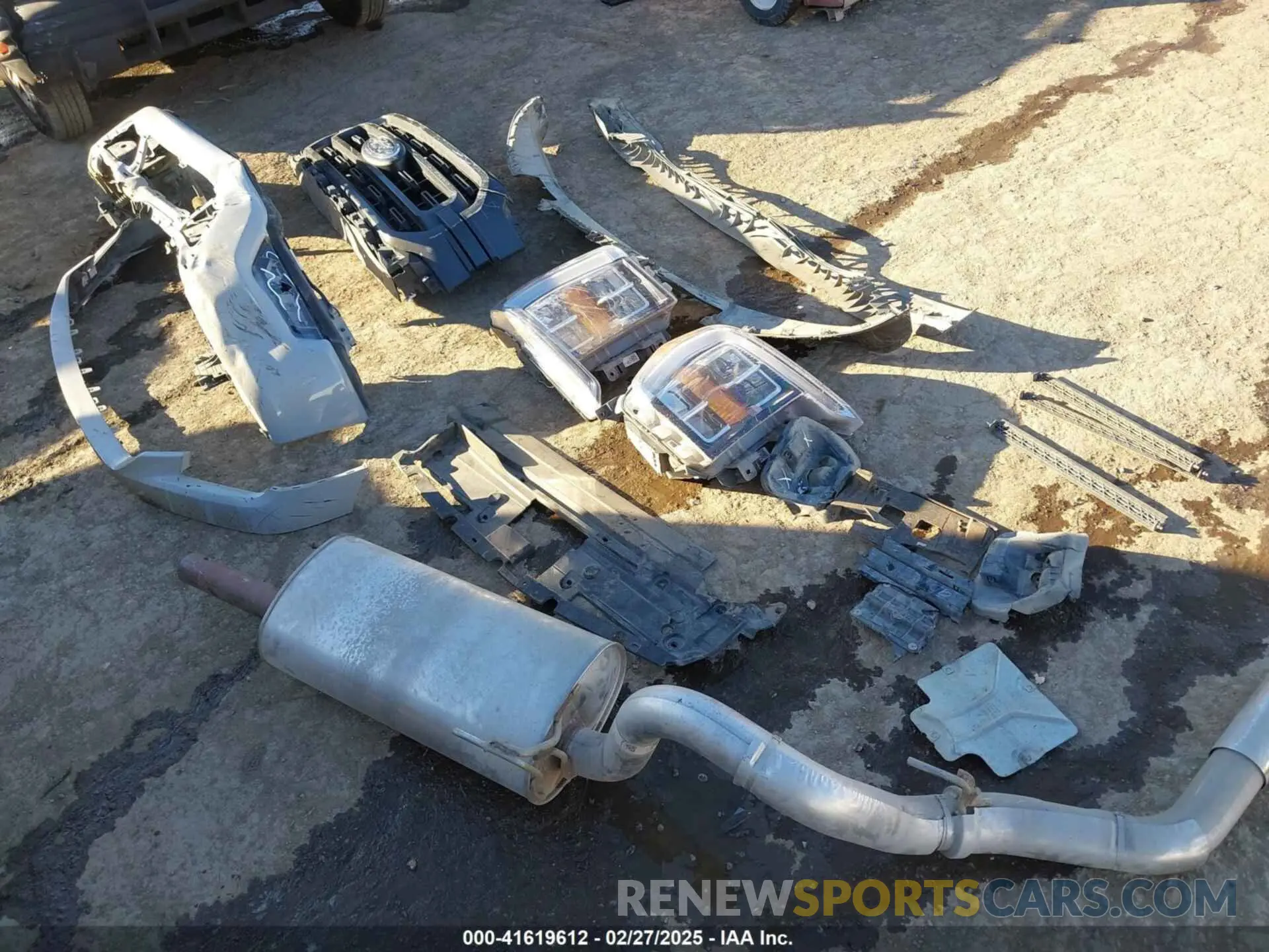 18 fotografías del automóvil dañado 1FTFW1E52PFB92984 FORD F-150 2023