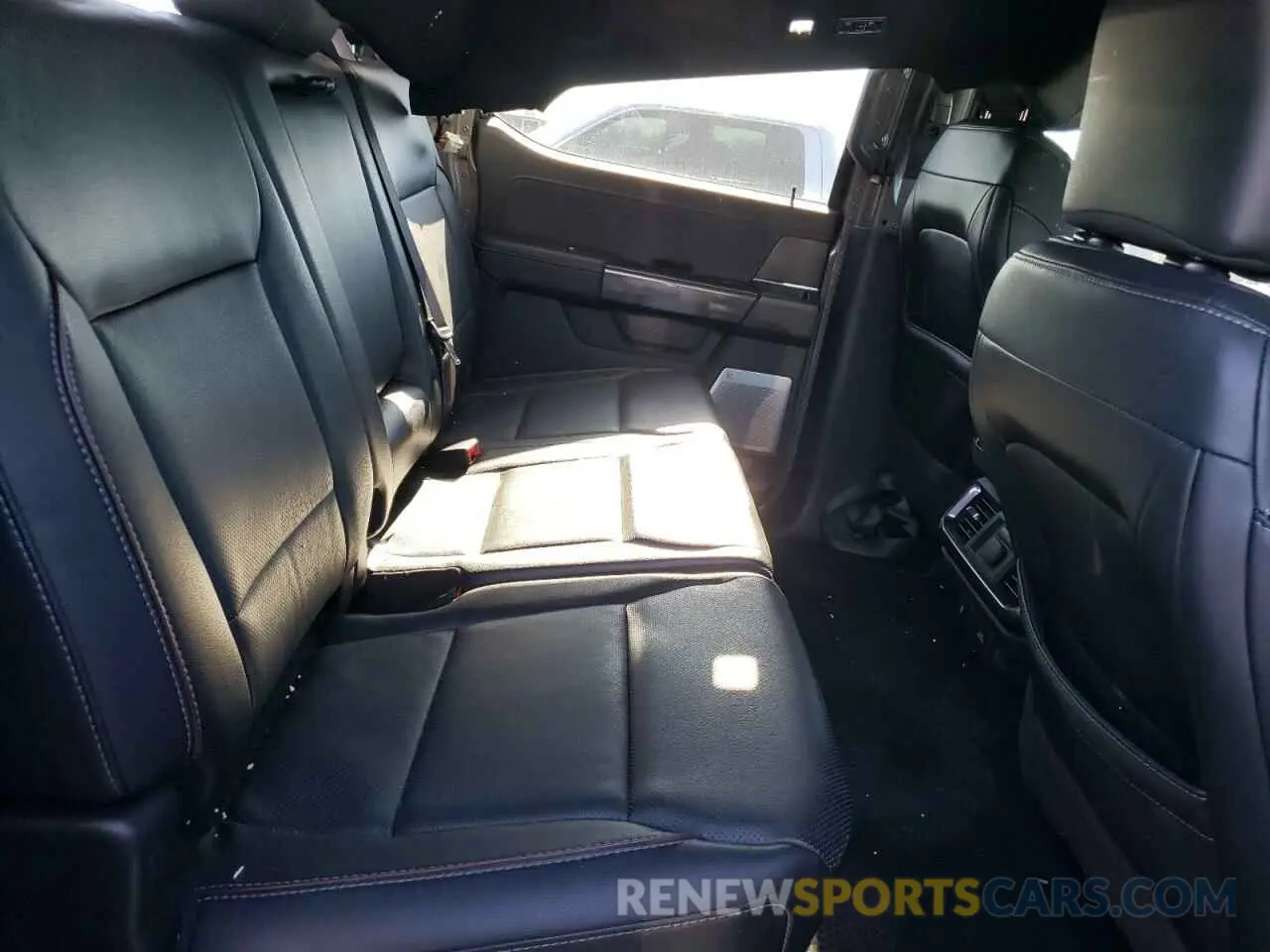10 fotografías del automóvil dañado 1FTFW1E55PFB01996 FORD F-150 2023